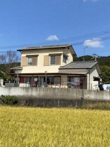 化粧直しした壁はやっぱり気持ちが良い！