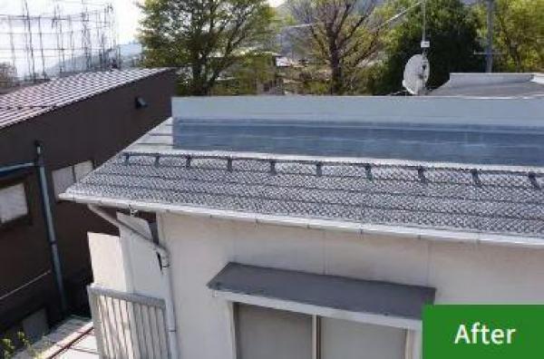雨樋の部分交換と雪止めネットを設置。冬も安心して過ごせるように。