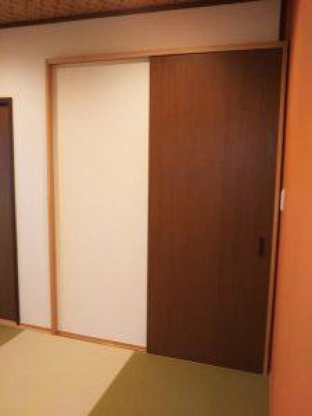 洋室(寝室・子供部屋)リフォーム 建具(ドア、間仕切り)の設置・交換・撤去 株式会社十色
