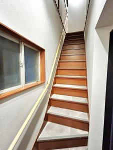 2階への階段を安全に改修