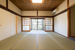 築100年古民家の力強さを活かしながらの二世帯リノベーション
