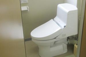 託児所を作るにあたり、子どもに配慮したトイレスペースに