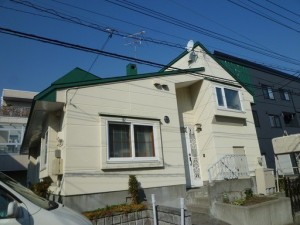 はっ水性に優れたシリコン塗料「ビーズコート」で外壁を塗装しました