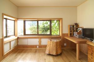 杉丸太を使用した木の家リフォームです