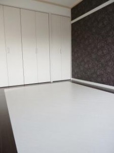 アクセントクロスで雰囲気の異なる部屋をつくりました