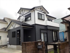 モノトーンの風格ある外観のお宅になりました！