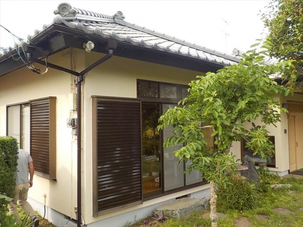 外壁塗装をしたことで風格ある平屋住宅に