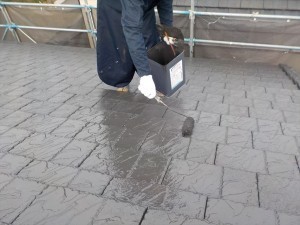 3回塗りで綺麗な屋根に再生されました。