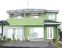 大胆に外壁の色を変えてみました