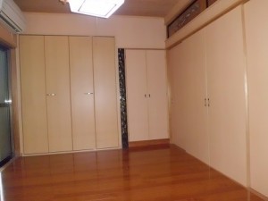 ペット対応の内装、暖かい空間にも配慮してプランを立てました