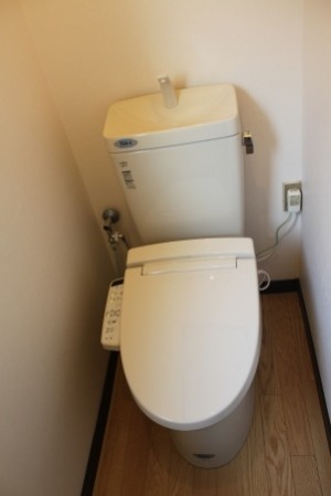 超節水型トイレに交換し、エコな住まいに