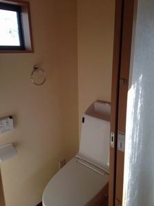 トイレがなかった2階。床の間にトイレを増設しました！