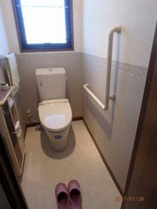 トイレがより明るく清潔感溢れる空間になりました。