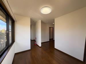 軽量鉄骨造の建物をＡ型就労支援の事業所へリフォーム（リビング）