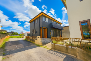 築30年の大手ハウスメーカー住宅を、フルリノベーションで新たな住まいへ再生　補助金活用