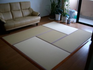 リビングの一角に畳を敷き、和を感じられるように。