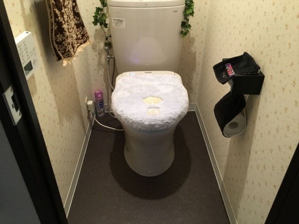 高級感溢れるトイレに変わりました。