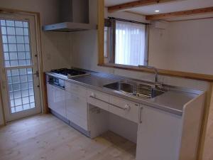 昭和50年代の中古住宅が自然素材をふんだんに使用した再生住宅へ