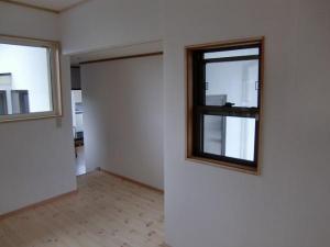 昭和50年代の中古住宅が自然素材をふんだんに使用した再生住宅へ