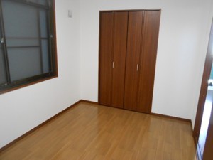 和室から洋室にリフォーム。収納も設けました。