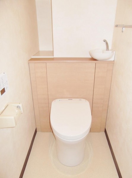 スッキリと清潔感あるトイレ空間になりました