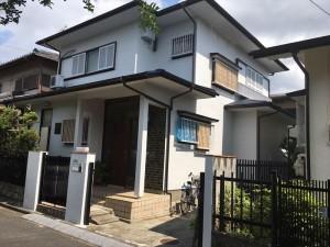 外壁塗装をして新築当時の輝きを取り戻しました。