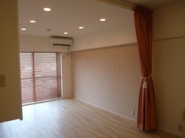 珊瑚をテーマに、古さがある和室からリゾート感溢れる室内に替えました。