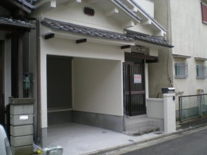 洋間を撤去してガレージに間取り変更しました。