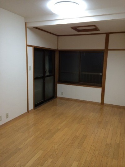 2Fの和室2部屋を洋室にリフォームしました。