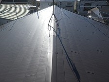 劣化してきた屋根のリフォームを行いました。