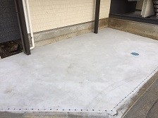 新築アパートにサイクルポートを取り付け、オーナー様や入居者様にも喜ばれました。