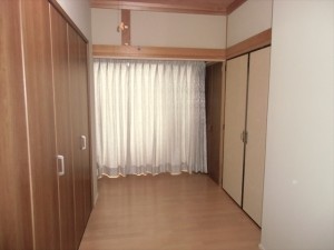 和室から洋室へ。既存のものを活かしながらも違和感なく仕上げました
