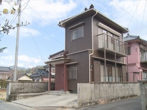中古戸建てを購入して水まわり、外壁などを一新しました。
