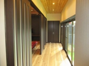 5DKから3LDKへ大規模間取り変更。木の温もり溢れる現代風の住まいへ。