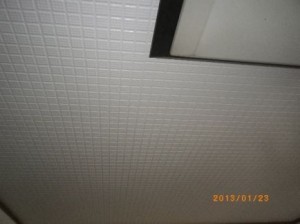 シミも目立たなくなり、明るい台所になりました