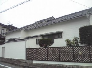 ノンロットで塗装し、落ち着いた印象のラティスに仕上がりました。