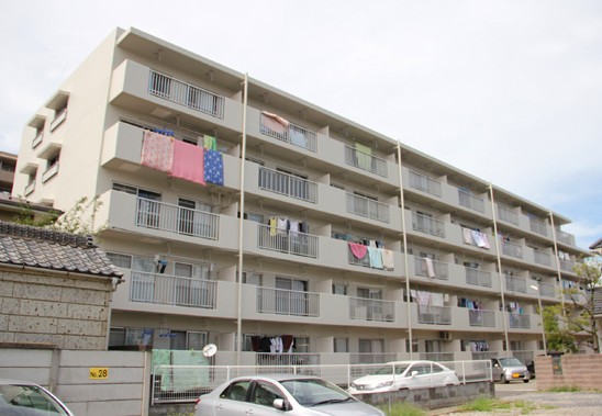 マンション一棟の外壁塗装です。