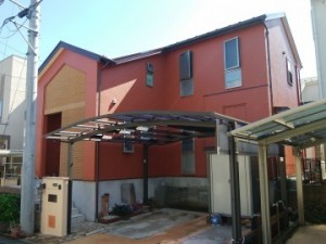 ガラリと印象を変え、さらに汚れの付きにくい塗料で塗り替えることができました。