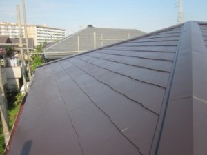以前のような輝く屋根に。遮熱塗料で夏の暑さも和らぎます