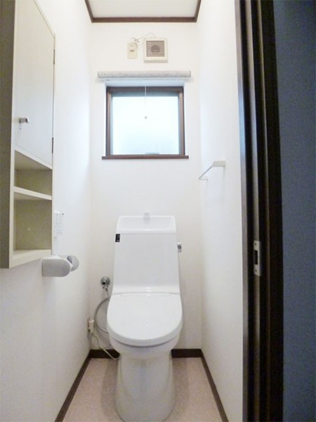 シンプルで飽きのこないトイレ空間となりました！