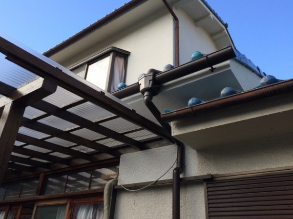 雨水が侵入し軒先が落ちそうでしたが、綺麗になりました。