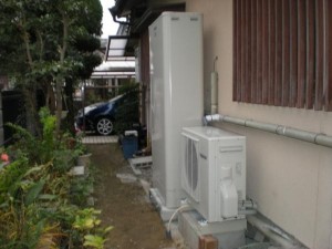 スタイリッシュなエコキュートを設置。IHクッキングヒーターも機能満載で調理も楽に行えます！
