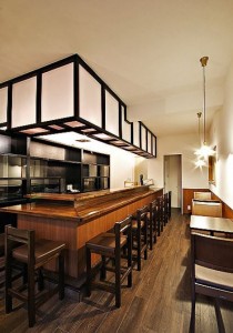 懐かしさ溢れる落ち着いたコーヒー専門店カフェが完成です。