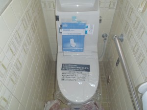 LIXILのアメージュZに取り替えました！シンプルなデザインで清掃性も良好です。