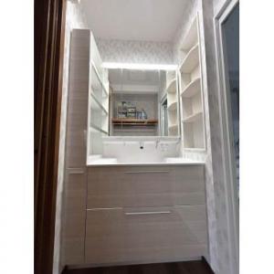 埋込収納を新たに取付！収納力がアップした洗面化粧台リフォーム