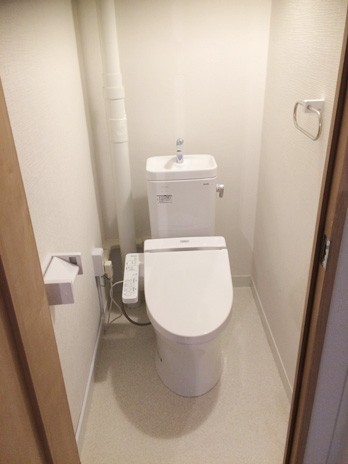 明るいトイレ空間になりました