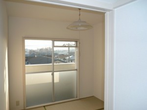 シンプルで住みやすい。賃貸団地のリフォーム