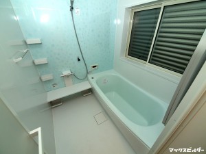 0.7坪浴室から1坪へ増築。広々とした浴室に大満足です。