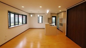 18帖から19帖へ。対面式キッチンにバリアフリーにも配慮したLDKに。