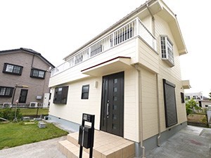 玄関を移動させたことに伴う、外壁工事